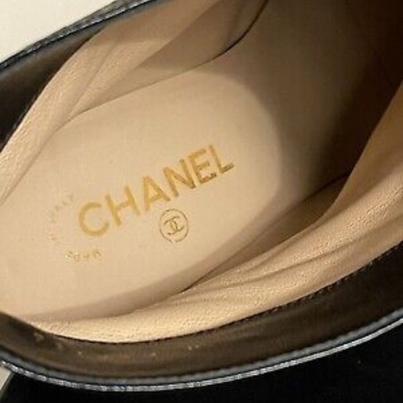 CHANEL Crumpled Calfskin Satin Cap Toe Short Ankle Boots 42 - Picture 6 of 10